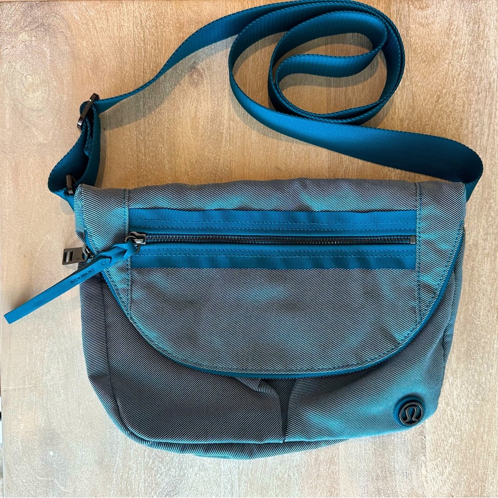 Lululemon Festival Bag